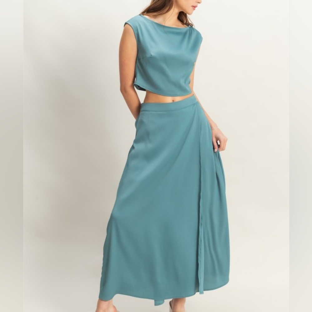 Dream In Slate Maxi Set - Picture 6 of 11